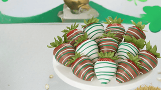 St Pat's Day Strawberries - Chamberlains Chocolate Factory & Cafe